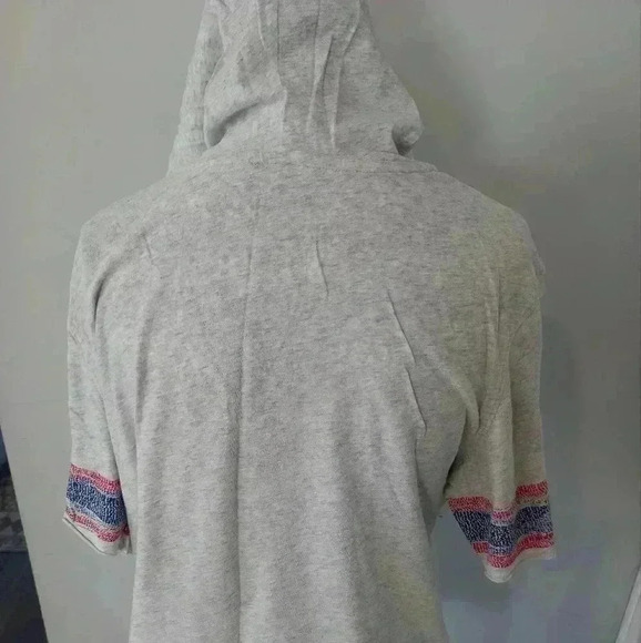 Mtl  Canadiens hooded tee - Picture 4 of 4